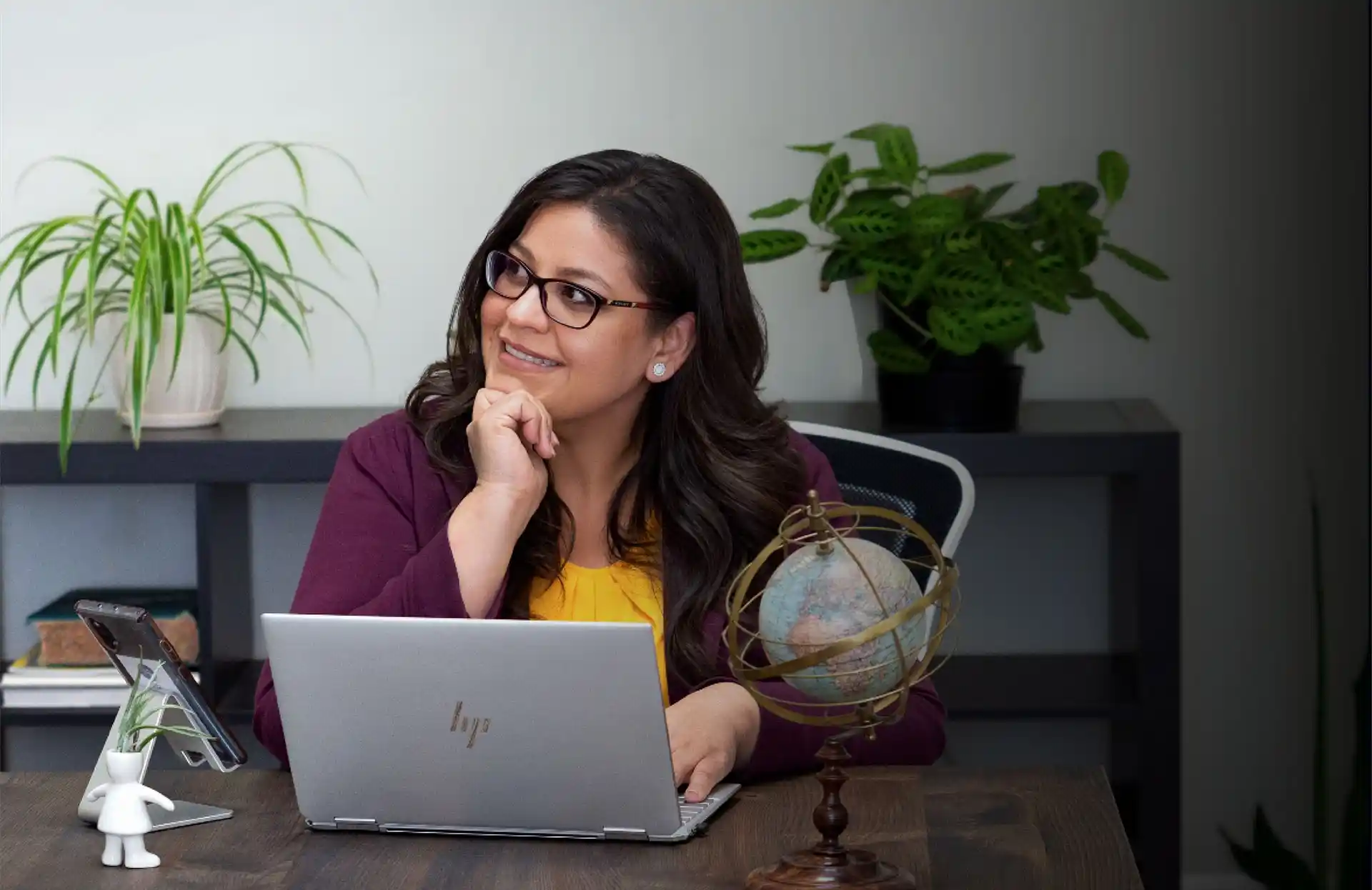 Lucy Escobar with laptop